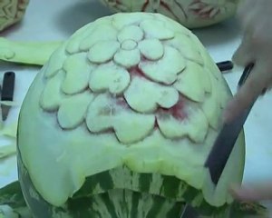 YEMEK SANATI KARPUZA ŞEKİL VERME 1
