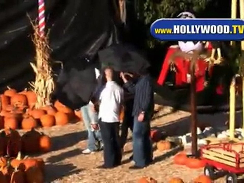 Britney Spears at Pumpkin Patch with Her Kids