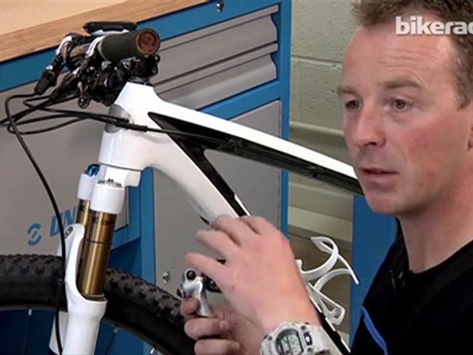 Suspension fork setup - Unior tools MTB maintenance guide: part 3