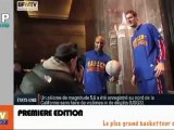 Zapping sport du 15/02/12 - Il se prend une roue de moto dans la tête...