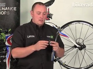 How to replace your bottom bracket - Unior Tools road maintenance guide: part 2