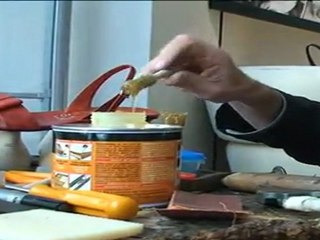 Zapatos de Blahnik y de Ferragamo, dos creadores, dos generaciones, en Barcelona