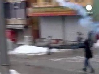 Turchia: scontri nell'anniversario della cattura di Ocalan