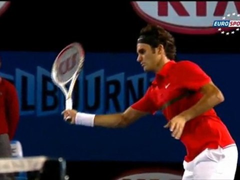 Australian Open 2012 - 1 st Round - Roger Federer Has Decided To Show Off His Skills (HD)