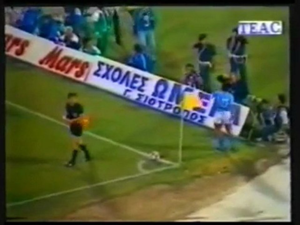 PAOK FANS AGAINST MARADONA