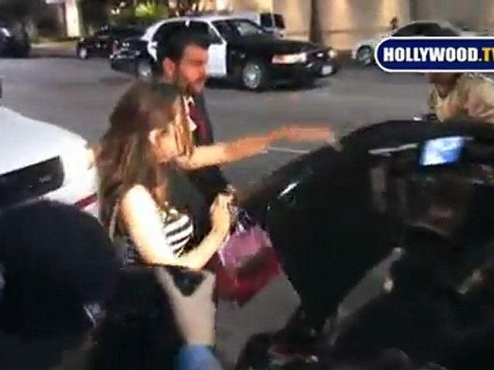 Eliza Dushku parties with her Mom