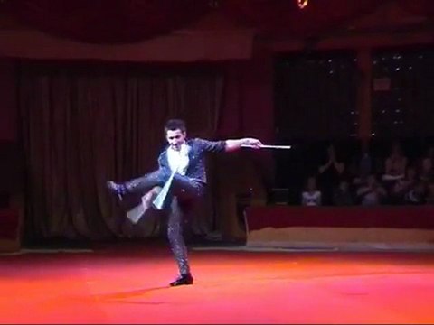 SIMON OGANISYAN-juggling -presents Art agency Valentino