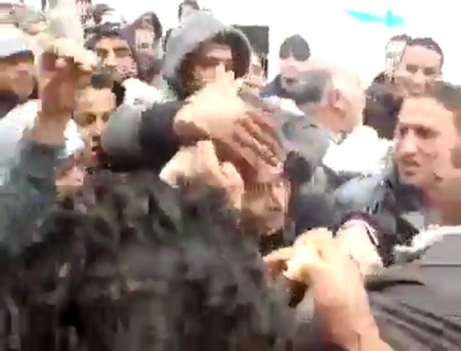 Moncef Marzouki à la Casbah janvier 2011 DEGAGE