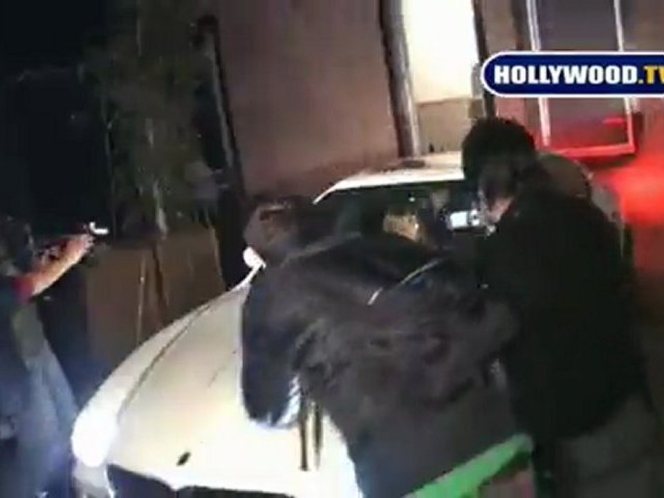 Lindsay Lohan and Sam Leave  Bar Delux.