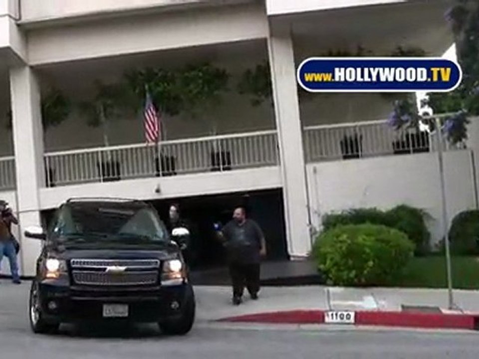 Lindsay Lohan's Family Leave  For Beverly Hills Courthouse