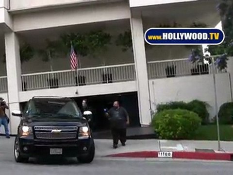 Lindsay Lohan's Family Leave For Beverly Hills Courthouse