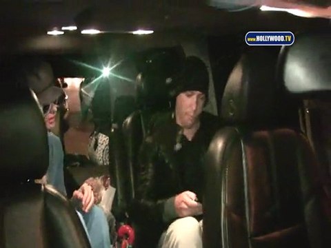 Paris Hilton, Cy Waits Return From Hawaii