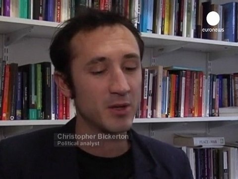 Sarkozy si ricandida, ma molti francesi rimangono scettici