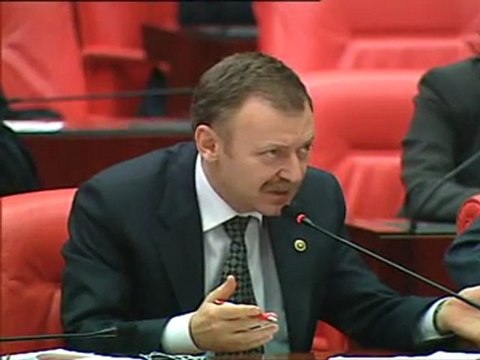 Sağlık Bakanı'nın Sorulan sorulara cevap veremediğini söyledi