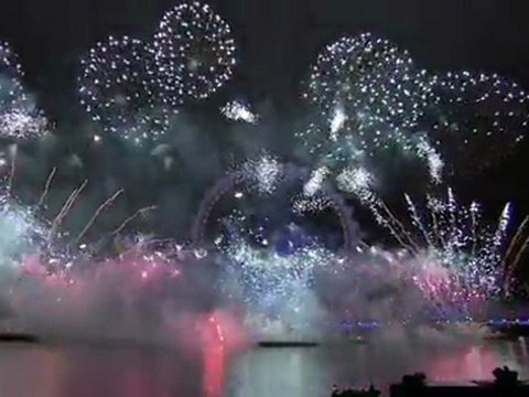 AMAZING BIG BEN LONDON LIVE FIREWORKS 2012 FULL HD