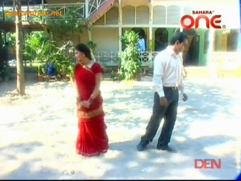 Woh Rehne Wali Mehlon Ki - 16th February 2012 - pt2