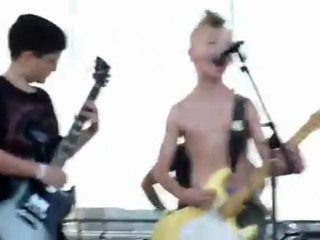 9 Year Old Covering Rage Against The Machine