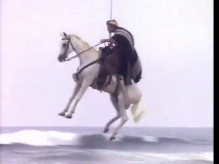 MacGyver: Helicopter Horse Escape