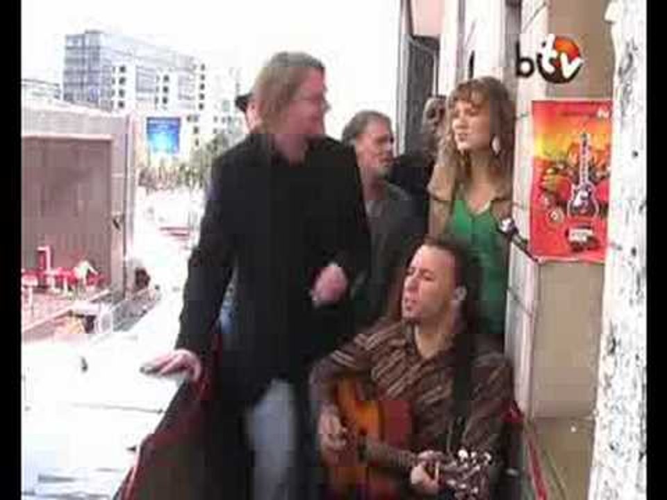STENDER (BalconyTV)