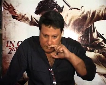 Irrfan Khan & Mahie Gill In 'Paan Singh Tomar'