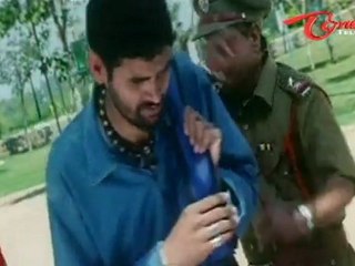M S Narayana As Strict Police Officer - Comedy With Lovers In Park