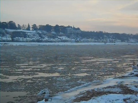 chateau-de-la-loire-chaumont-sur-loire-coucher-de-soleil