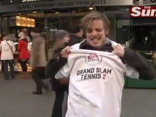 Var mı Djokovic gibi tişört yırtan?