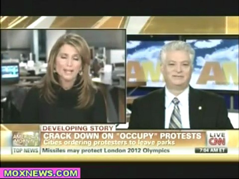 Cops Refuse To Allow Journalist Into Zuccotti Park While They Oust Occupy Protesters