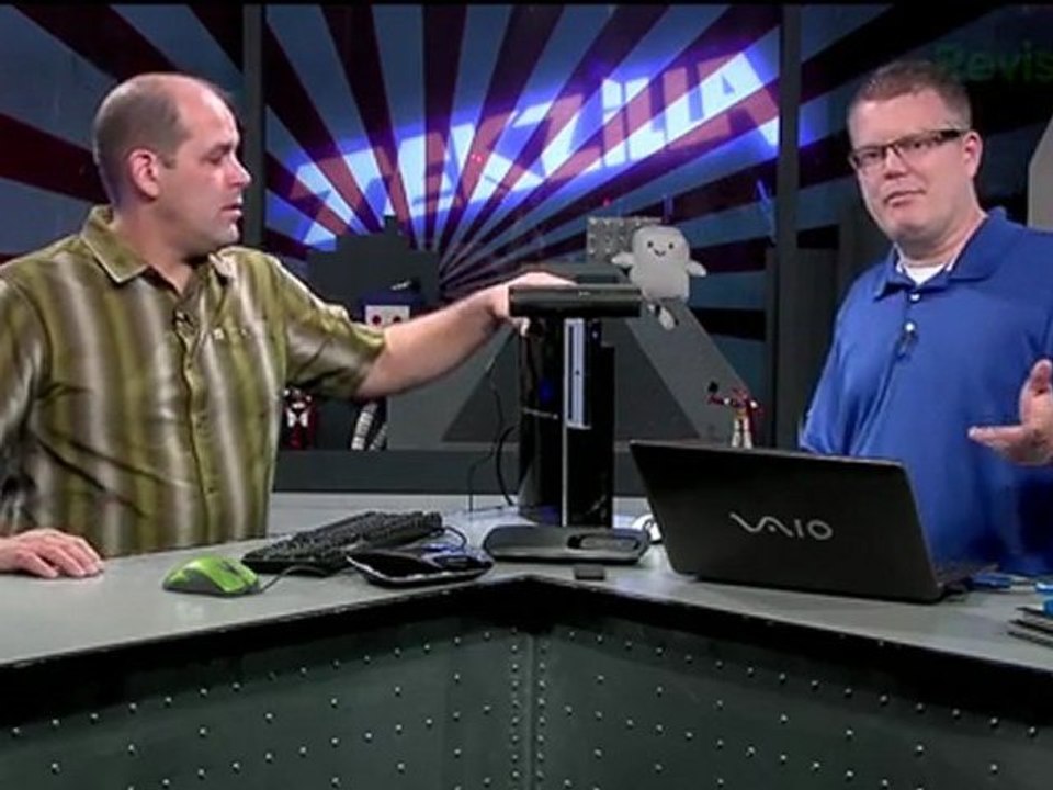 Wireless HDMI Roundup, Free Dynamic DNS, Ripmonster 3000, Twitter Saves Your Address Book, Ultimate Projector Rig, & ATT Must Vote on Net Neutrality! - Tekzilla