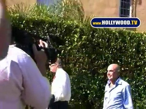 Robert Shapiro Visits Lindsay Lohan in Rehab