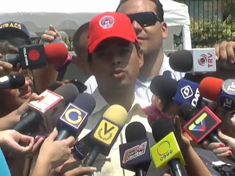 Rafael Isea desmiente motorizados dependientes de la Gobernación de Aragua