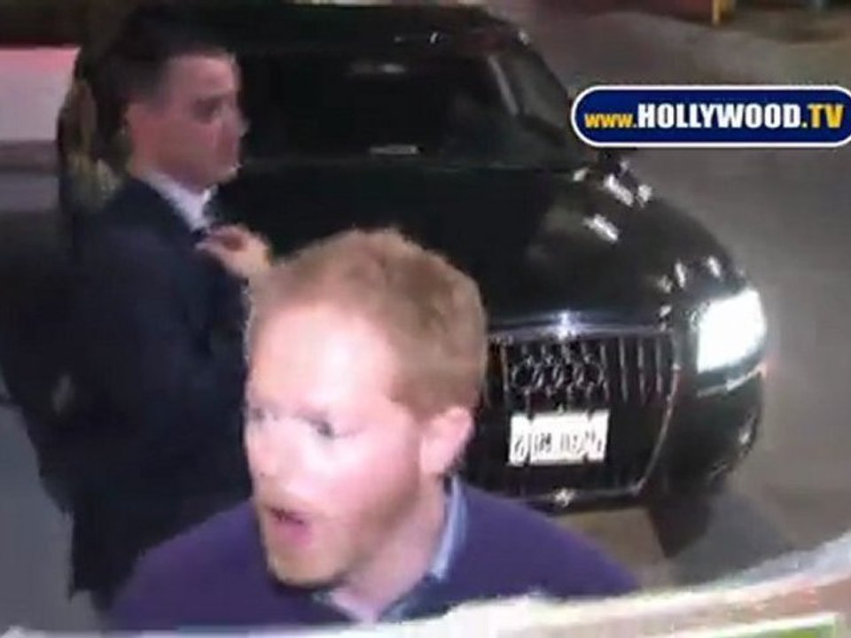 Ed ONeill, Jesse Tyler Ferguson, Eric Stonestreet  Signed  Autographs As They Left The CNN Building