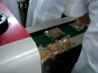 320 Mooncake packaging machinery