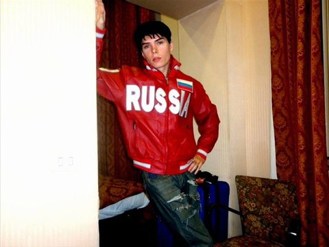 סלבריטאים סקס Luka Magnotta Male Model