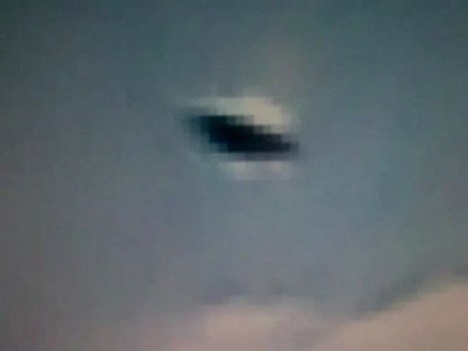 UFO . UK . 15.02.2012