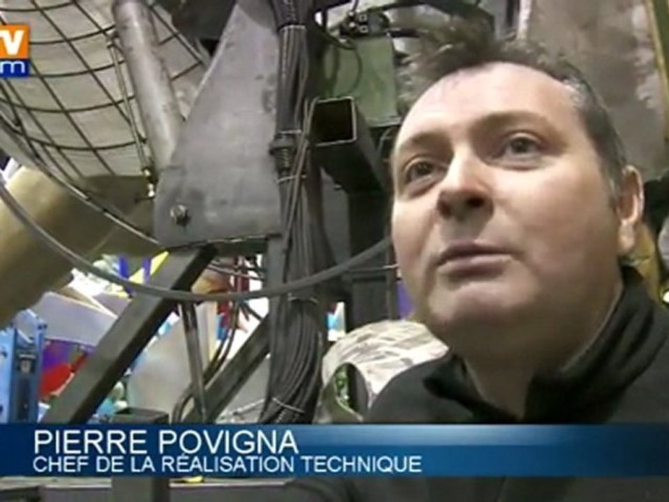 Dernières finitions pour les chars du carnaval de Nice