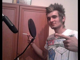 Kaotık -  sahte gulusler