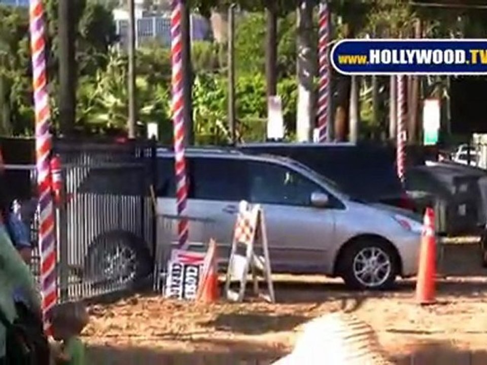 Lorenzo Lamas And Family At Mr. Bones Pumpkin Patch