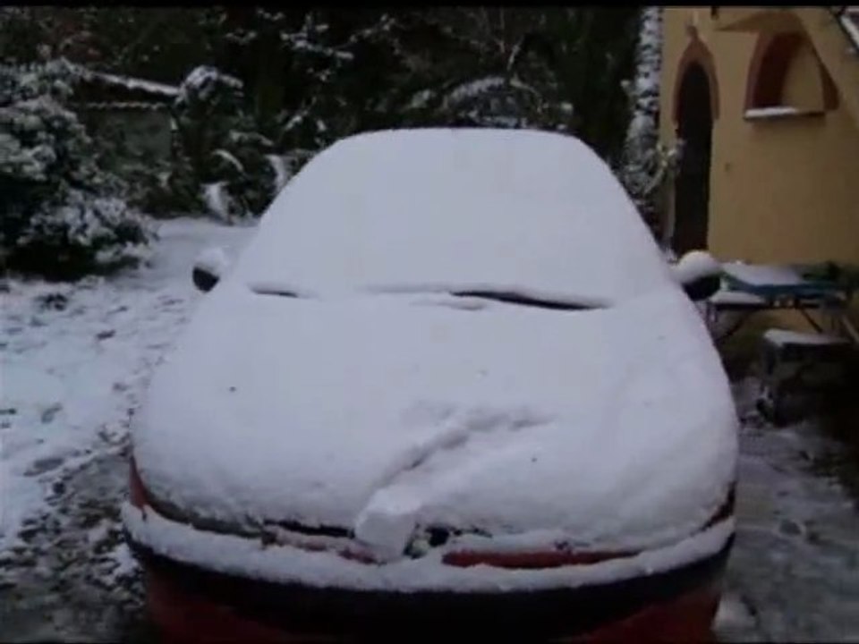 (n°1) ok.  IL NEIGE A LA FERME DU CEINTURON (le 3 et 4 fevrier 2012)(1)