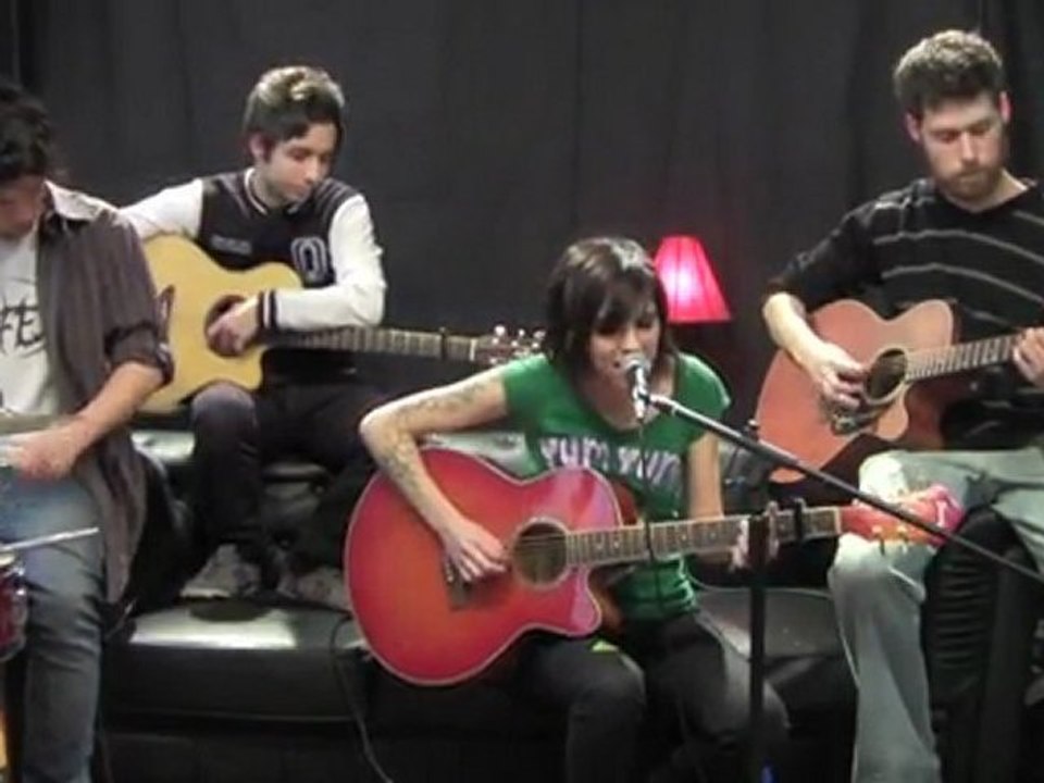 Noise off Unplugged: Celia Hard Candy