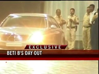 Aishwarya and Beti B Make Rare Appearance to Visit Big B in Hospital - 2012