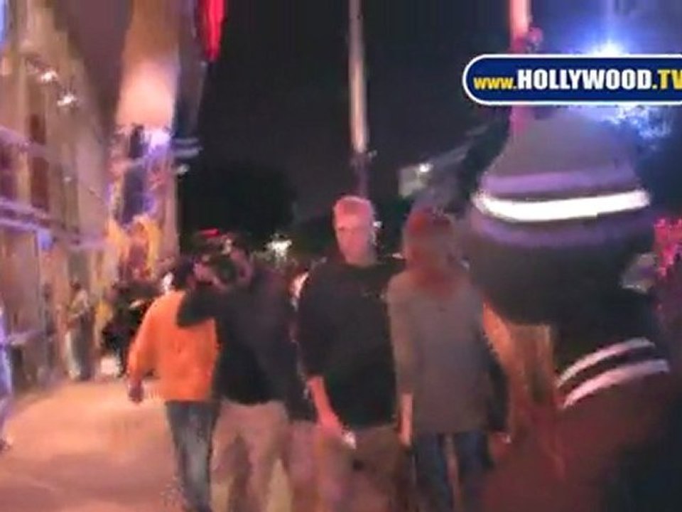 Anthony Kiedis @Staples Lakers Game