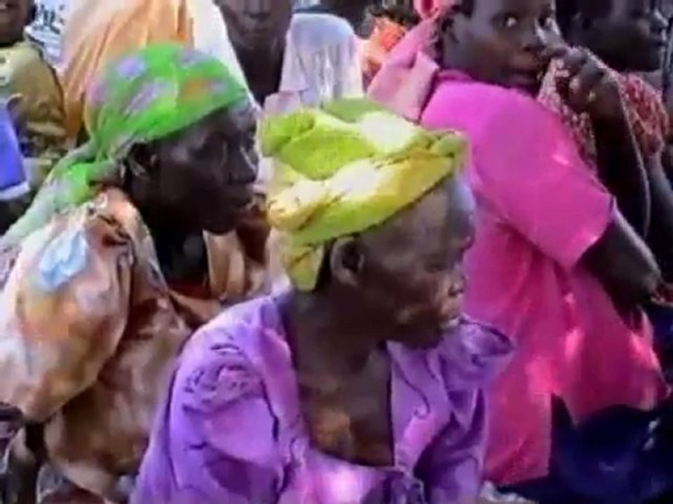 Bednet Distribution in Adeknino Parish (2/4), Dokolo, Uganda