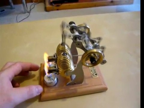 Bohm stirling engine running!!!