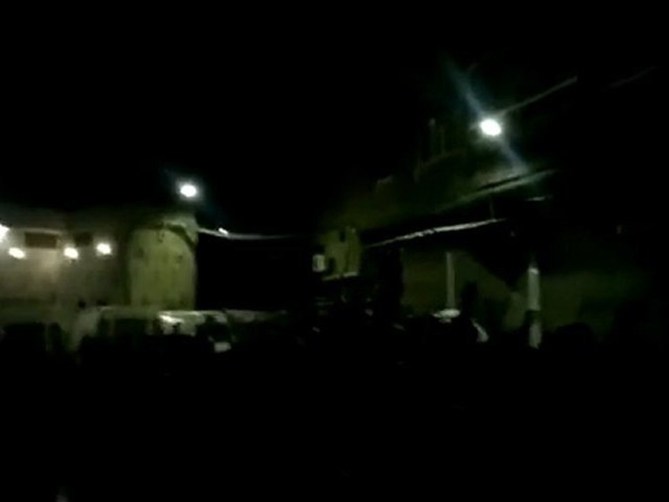 فري برس   مسائية رائعة في حي الميدان نصرة للمزة وحمص 17 2 2012