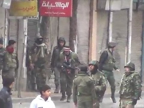 فري برس القابون إنتشار الجيش بشكل كثيف أمام المساجد 17 2 2012