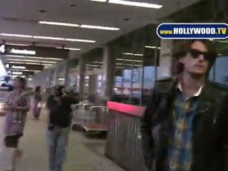 Silent, Mute John Mayer Arrives at LAX