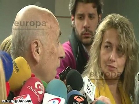 Defensor del Pueblo se reúne con Sánchez de León -