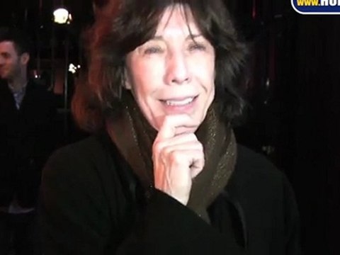 Lily Tomlin to Marry Mrs. Santa Claus for Xmas?