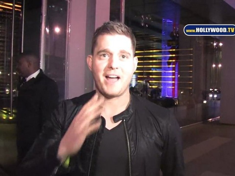 Michael Buble Cruises Into BOA With Hot Date